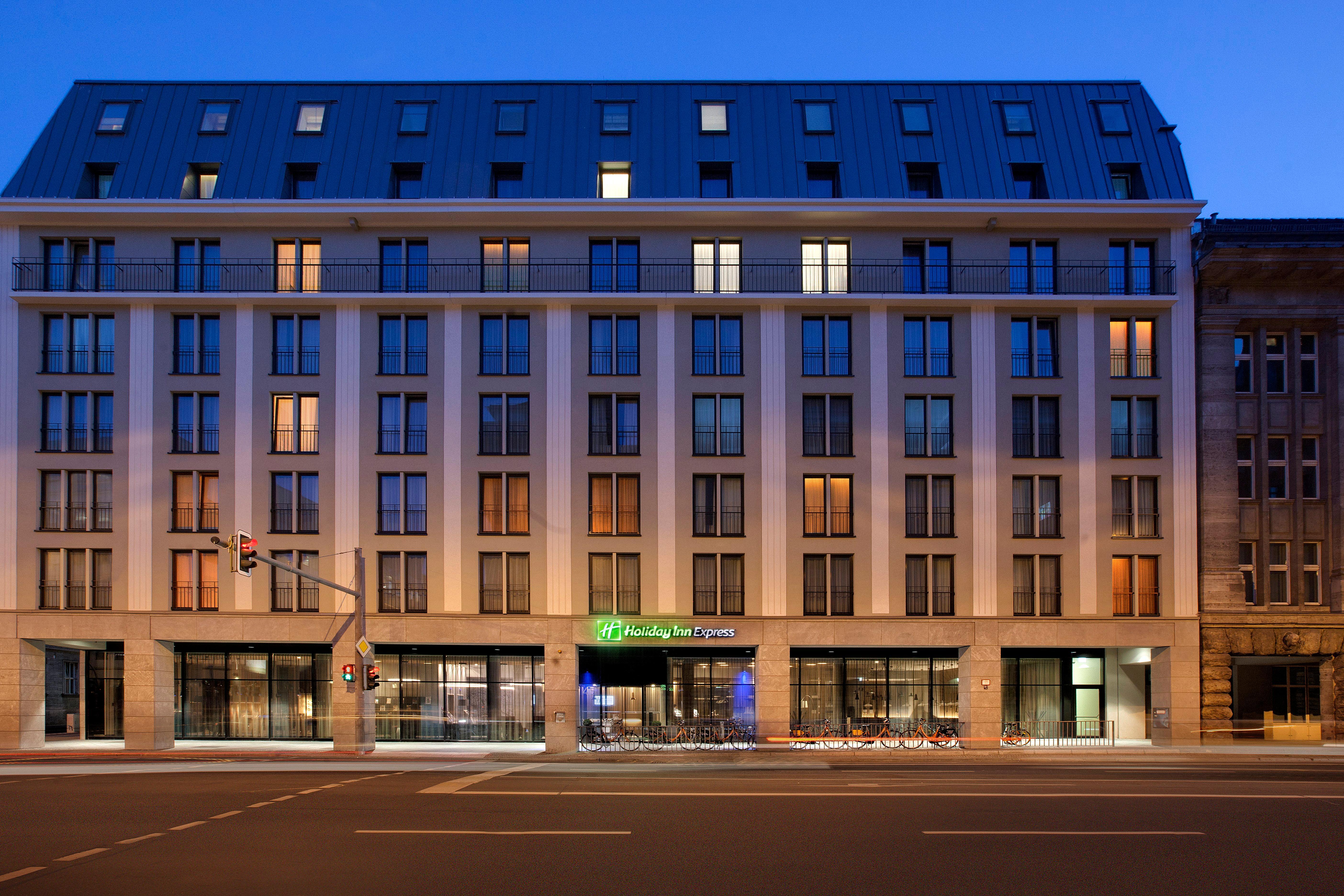 Holiday Inn Express - Berlin - Alexanderplatz, An Ihg Hotel Exterior photo